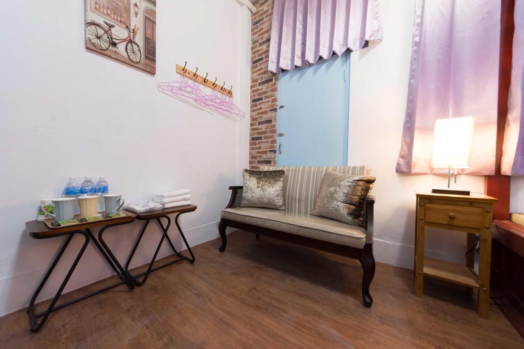 Gratitude Apartment Tainan Exterior photo