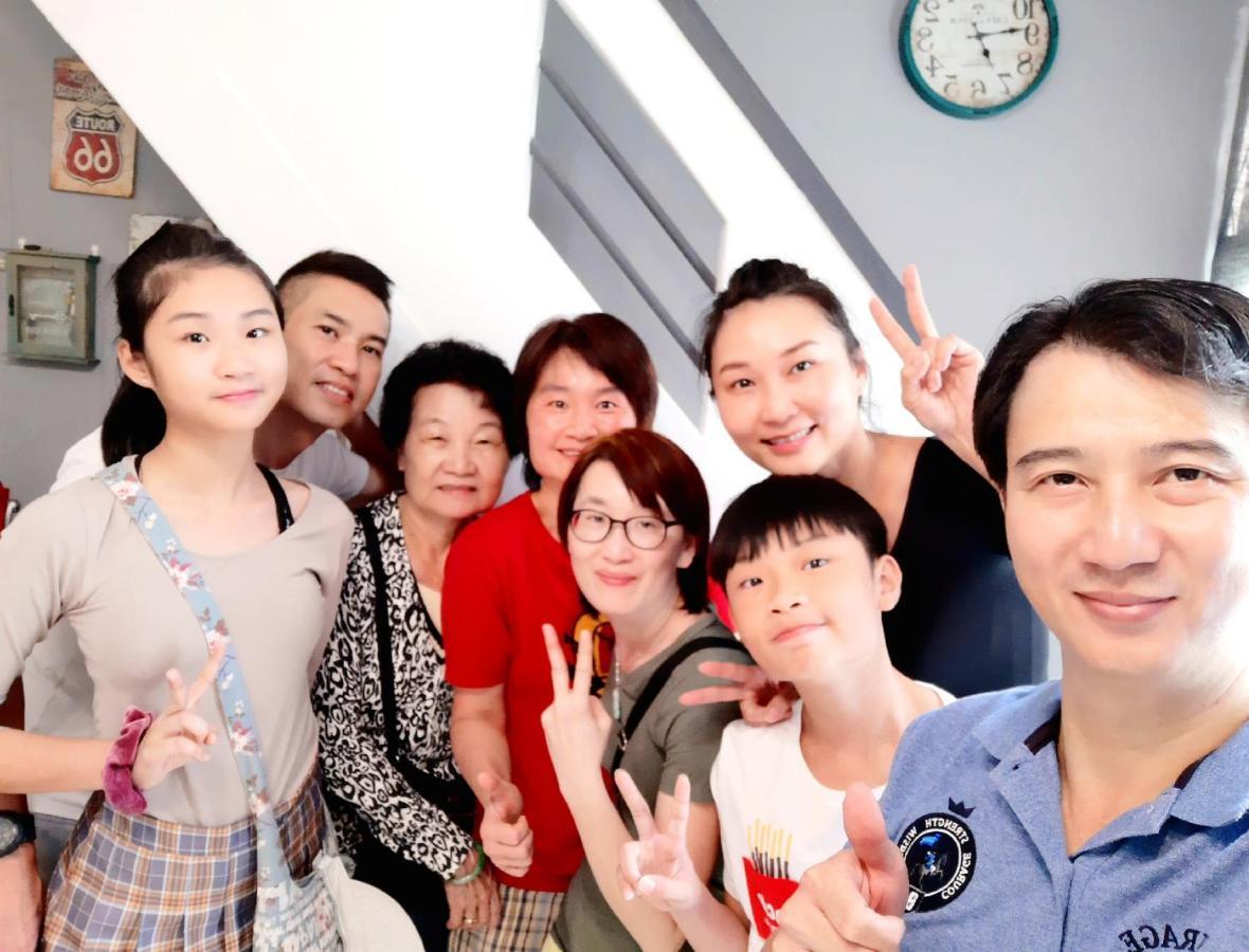 Gratitude Apartment Tainan Exterior photo